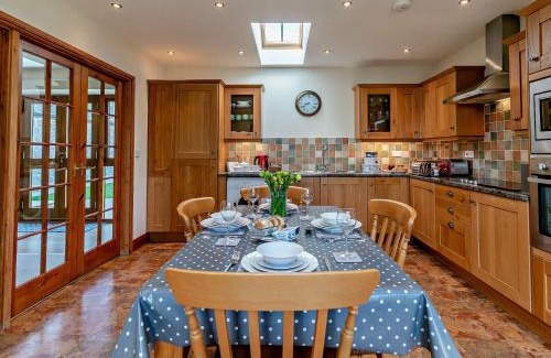 Mabe House | 2 Bed in Helston ROSEB