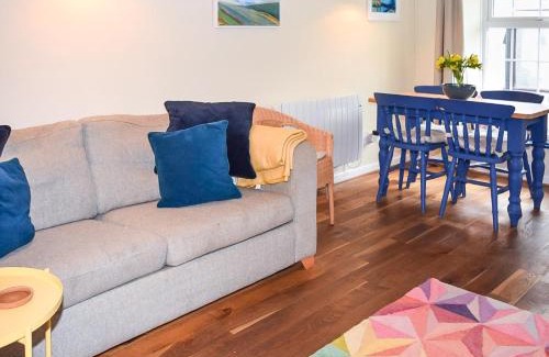 Polruan House | 2 Bed in Polruan PC021