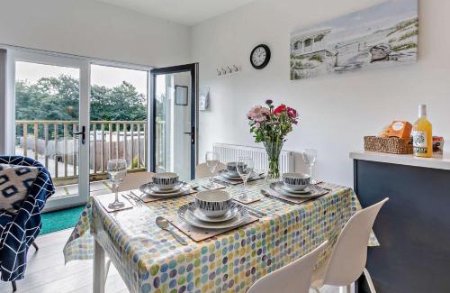 Camborne House | 2 Bed in Portreath 88826