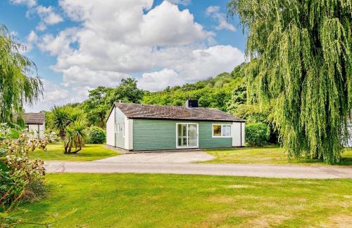 Saltash House | 2 Bed in Whitsand Bay 88308