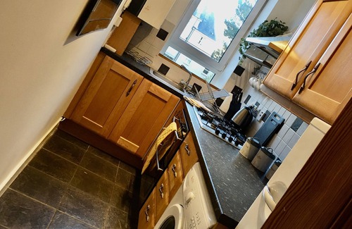 Central Aberdeen Apartment | 2 Bed**Luxury Central Apartment-Rosemount** Free Parking / WiFi