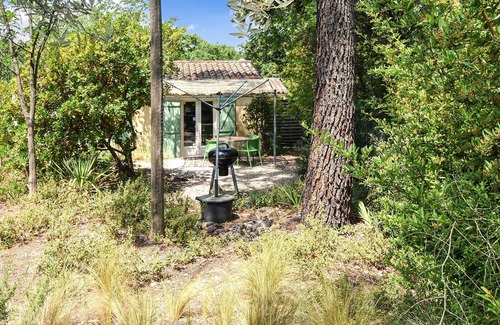 Saint-Paul-Trois-Chateaux House | 2 bedroom accommodation in ST PAUL TROIS CHATEAUX
