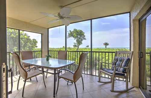 Sanibel Condo | 2 bedroom, 2 bath beach front condo, located on West Gulf Drive