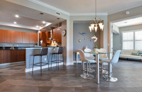 Daytona Beach Condo | 2 Bedroom 2 Bath Luxury condo on the beach with Oversized Patio & Outdoor Grill.