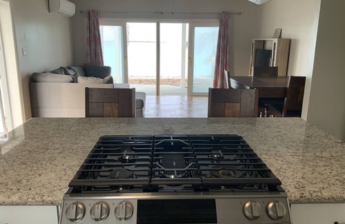 Steventon House | 2 bedroom 2 bathroom beach house, beach right at your door steps,