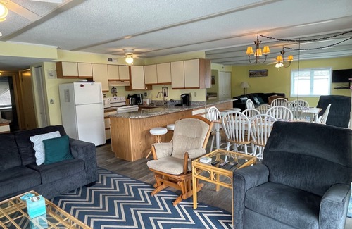 Midtown Ocean City Condo | 2 Bedroom 2 Bathroom Vacation Condo!