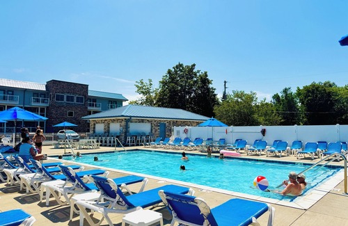 Put-in-Bay Condo | 2 Bedroom 2 Full Bath Poolview Condo - Sleeps up to 8 - C6