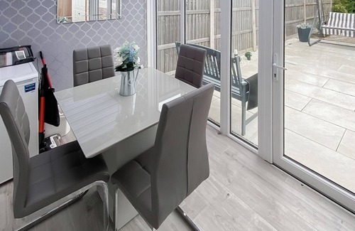 Thornton-Cleveleys Cottage | 2 bedroom accommodation in Thornton-Cleveleys