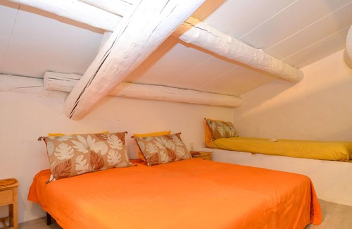 La Roque-sur-Ceze House | 2 bedroom accommodation in La-Roque-sur-Cèze
