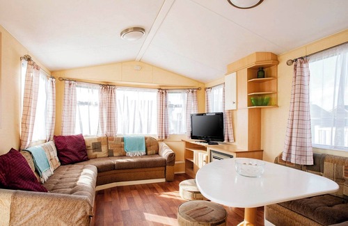 Caister-on-Sea House | 2 bedroom accommodation in Caister-on-Sea