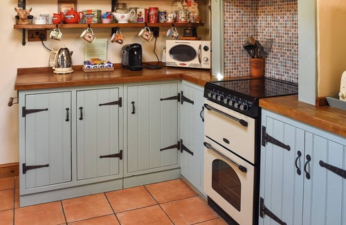 Hopton on Sea Cottage | 2 bedroom accommodation in Great Yarmouth