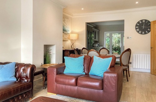 Salcombe Cottage | 2 bedroom accommodation in Sandhills Road