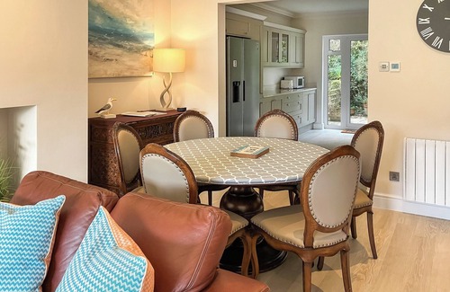 Salcombe Cottage | 2 bedroom accommodation in Sandhills Road
