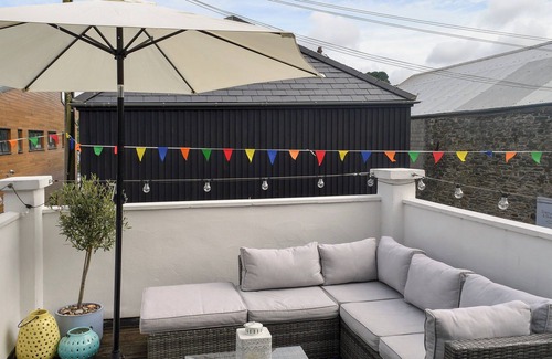 Salcombe Cottage | 2 bedroom accommodation in Island Street