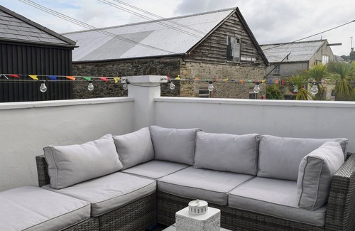 Salcombe Cottage | 2 bedroom accommodation in Island Street