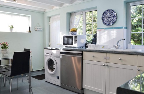 Rhyd-y-clafdy Cottage | 2 bedroom accommodation in Llangybi, near Pwllheli