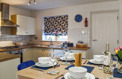 Cayton Cottage | 2 bedroom accommodation in Cayton, near Scarborough