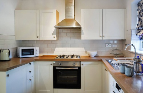 Cayton Cottage | 2 bedroom accommodation in Cayton, near Scarborough