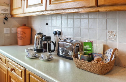 Llandre Cottage | 2 bedroom accommodation in Llandre, near Borth
