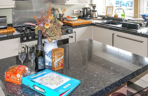Capel Coch Cottage | 2 bedroom accommodation in Capel Coch
