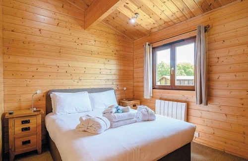 Wenhaston Cabin | 2 bedroom accommodation in Wenhaston, Halesworth