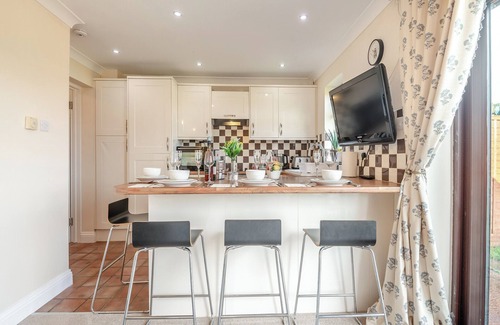 New Forest District Cottage | 2 bedroom accommodation in New Milton