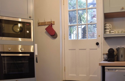 Ashbourne Cottage | 2 bedroom accommodation in Ashbourne