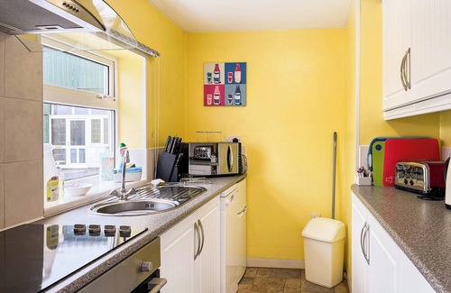 Forsbrook Cottage | 2 bedroom accommodation in Dilhorne, near Cheadle