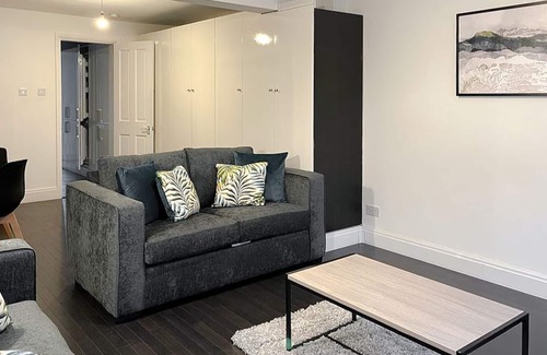 Brighton Cottage | 2 bedroom accommodation in Brighton