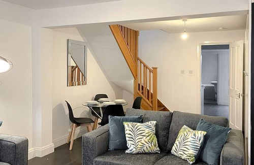 Brighton Cottage | 2 bedroom accommodation in Brighton