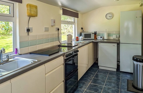 Camborne Cottage | 2 bedroom accommodation in Troon, near Camborne