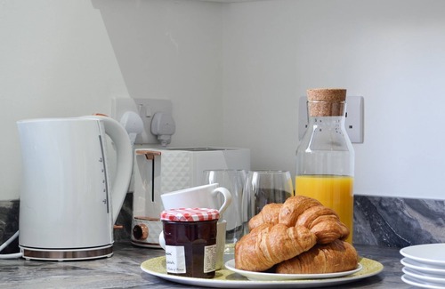 Llansaint Cottage | 2 bedroom accommodation in Llansaint, near Kidwelly