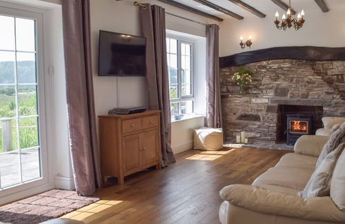 Ferryside Cottage | 2 bedroom accommodation in Ferryside, near Carmarthen