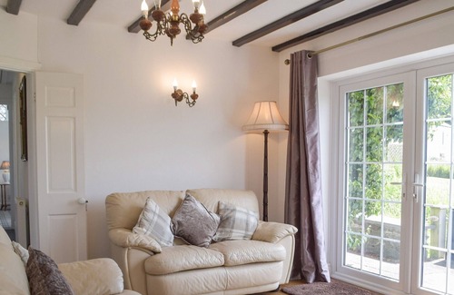 Ferryside Cottage | 2 bedroom accommodation in Ferryside, near Carmarthen