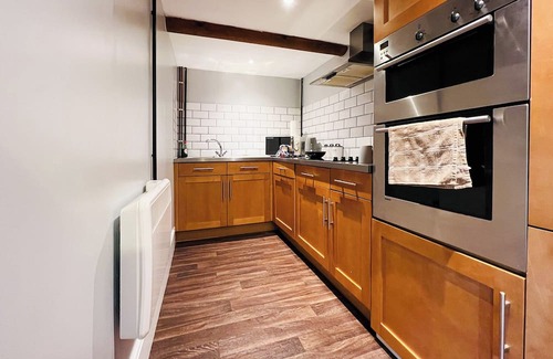 Eccles Ski Chalet | 2 bedroom accommodation in Halling