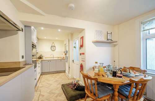 Malvern Cottage | 2 bedroom accommodation in Malvern