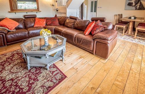 Llandeilo Cottage | 2 bedroom accommodation in Talaris