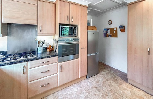 Broadstone Cottage | 2 bedroom accommodation in Broadstone, near Poole