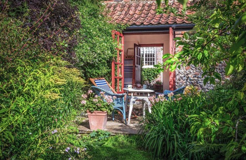 Letheringsett Cottage | 2 bedroom accommodation in Letheringsett, near Holt