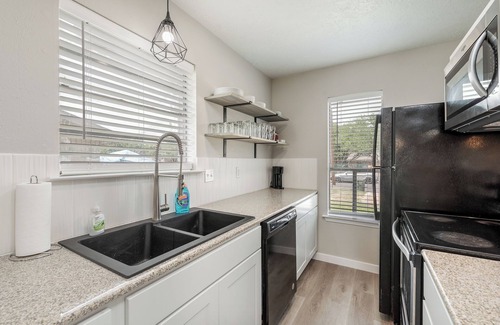 Villa West House | 2 Bedroom Aggie Game Day Rental