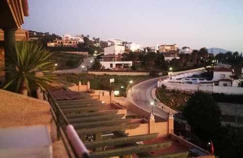 San Roque Apartment | 2 Bedroom Apartment with Upstairs Kingsize Bedroom