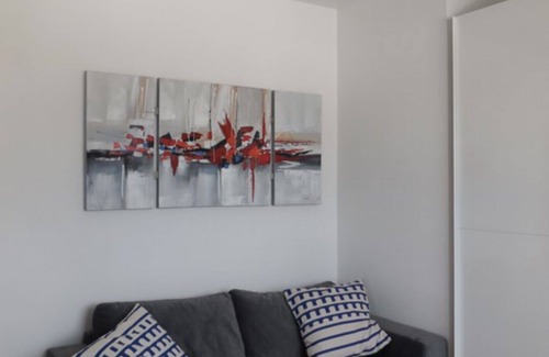Concarneau Apartment | 2 BEDROOM APARTMENT RENEWED, STUNNING VIEW OF CLOSED CITY AND MARINA