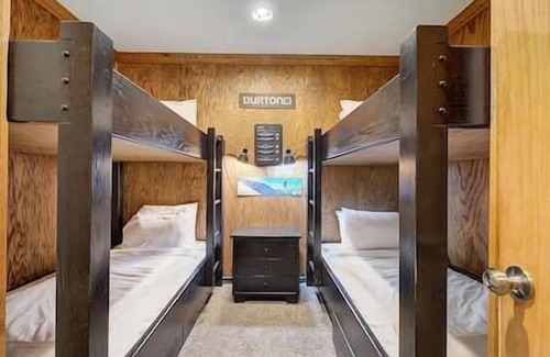North Park City Hotel | 2 Bedroom Apartment/Hotel, Luxury, Hot Tub, Pool