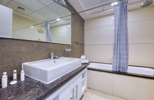Dubai Media City Apartment | 2 Bedroom Apartment In 23 Marina Tower