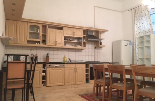 Ujpest Apartment | 2-bedroom apartment in best part of central Budapest