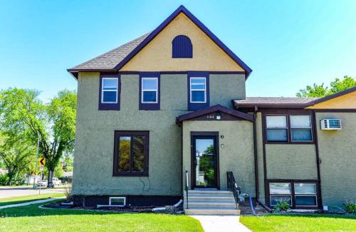 Roosevelt Apartment | 2 Bedroom Apartment near NDSU and Downtown Fargo