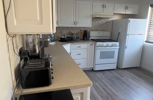 Southeastern Sacramento Apartment | 2-bedroom apartment in wonderful Sacramento with WiFi
