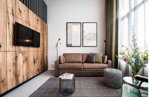 Amsterdam East Apartment | 2 Bedroom Apartment With Fantastic View Overlooking the Canal