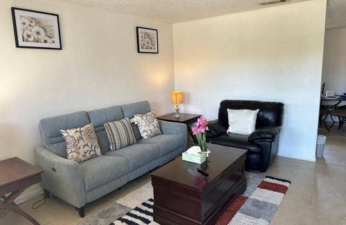 Killeen Apartment | 2-bedroom apartment with AC in charming Killeen
