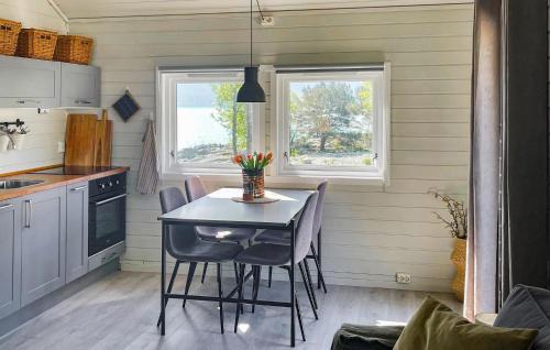 Hoyanger House | 2 Bedroom Awesome Home In Lavik